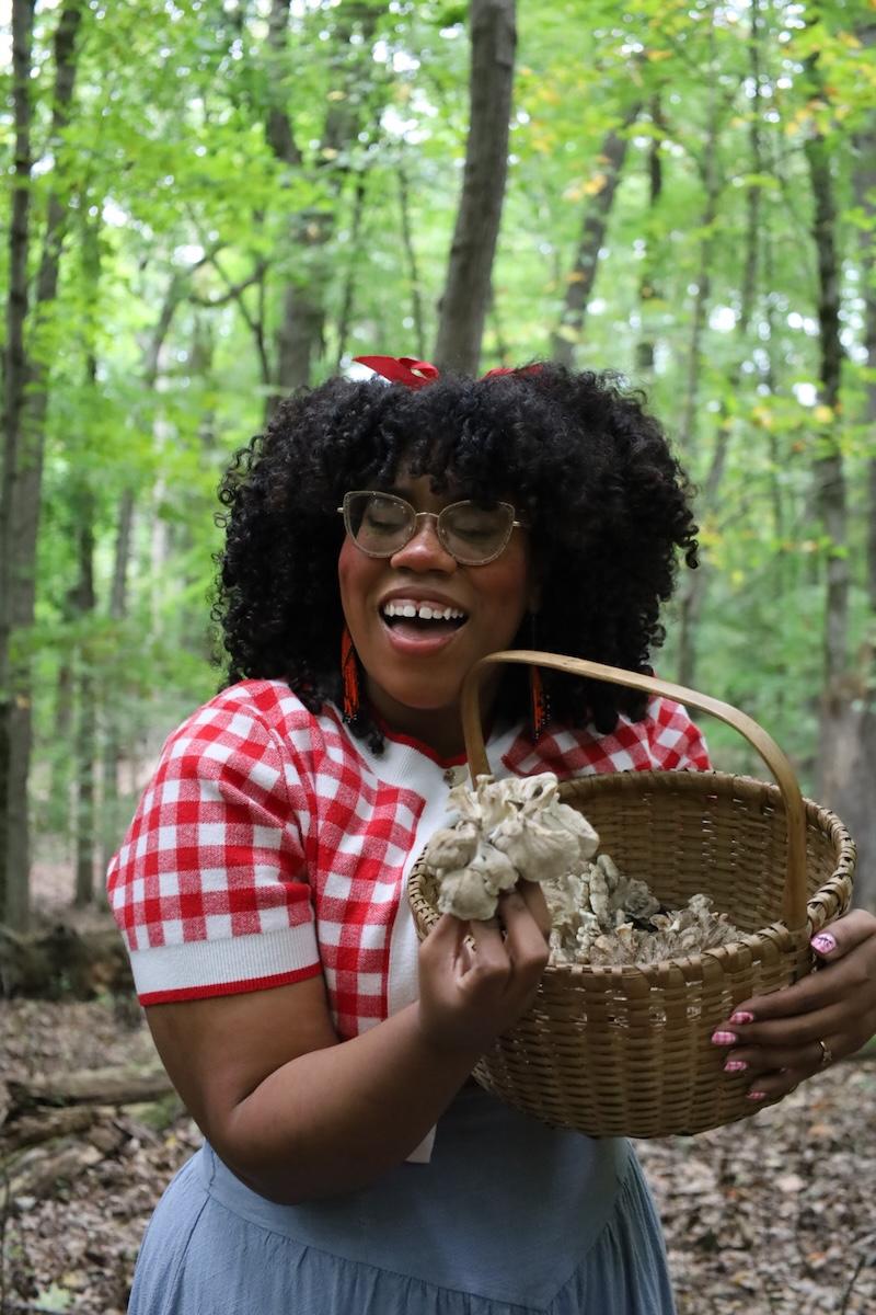 Alexis Nikole Nelson (Black Forager)
