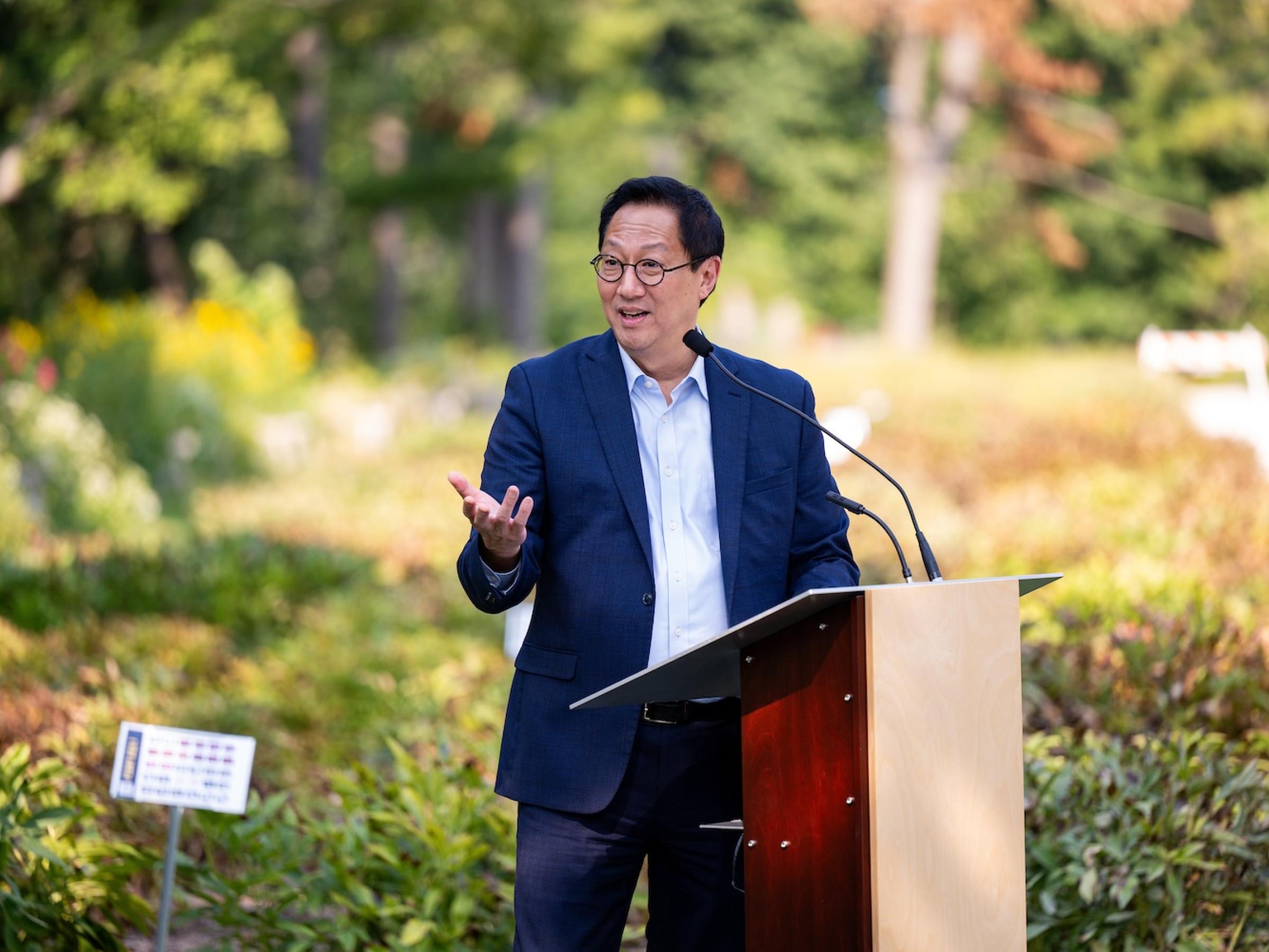President Santa Ono gives speech outside